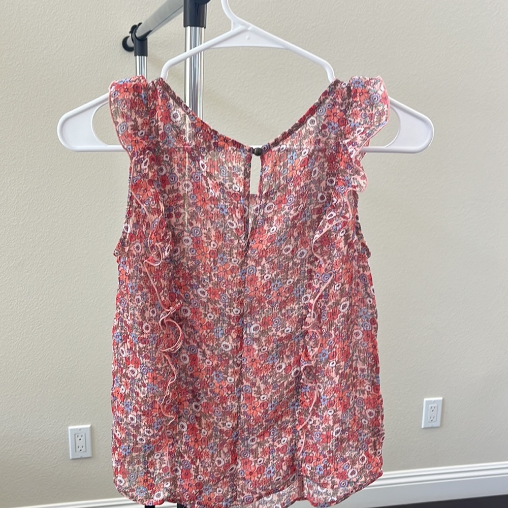 Hippie Style Ruffled Tank - Picture 2 of 2